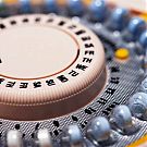 Контрацептивите помагат на жените да избират верни, а не сексапилни мъже