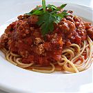 Как да сготвим обикновени спагети с месо